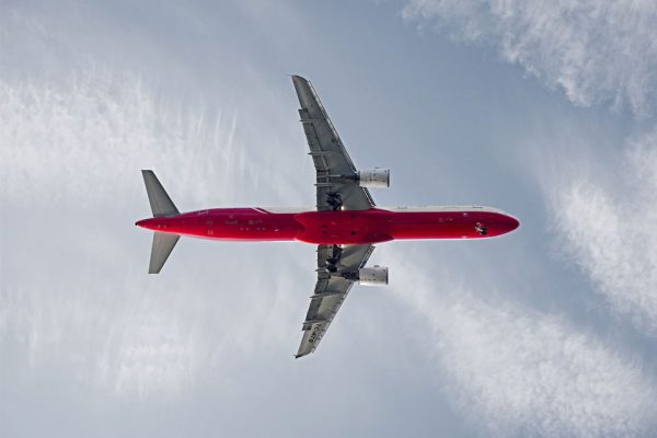 El avión arrebata cuota de mercado al AVE en 2017