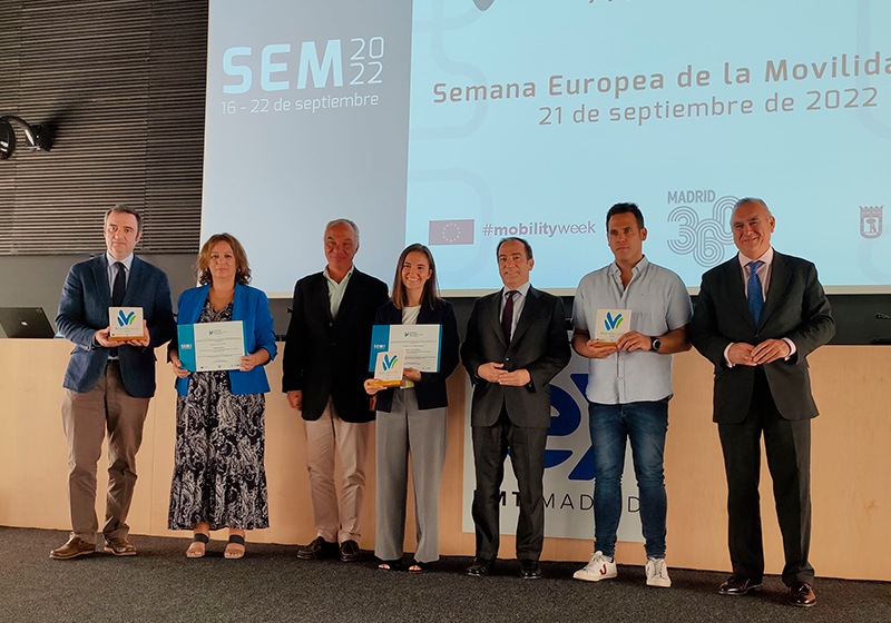 El Ayuntamiento de Madrid y la EMT premian a Cabify por su contribución a la descarbonización del transporte