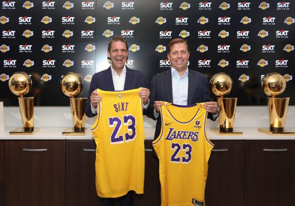 SIXT reafirma su apuesta por el deporte como patrocinador de los equipos Los Angeles Lakers y Chicago Bulls